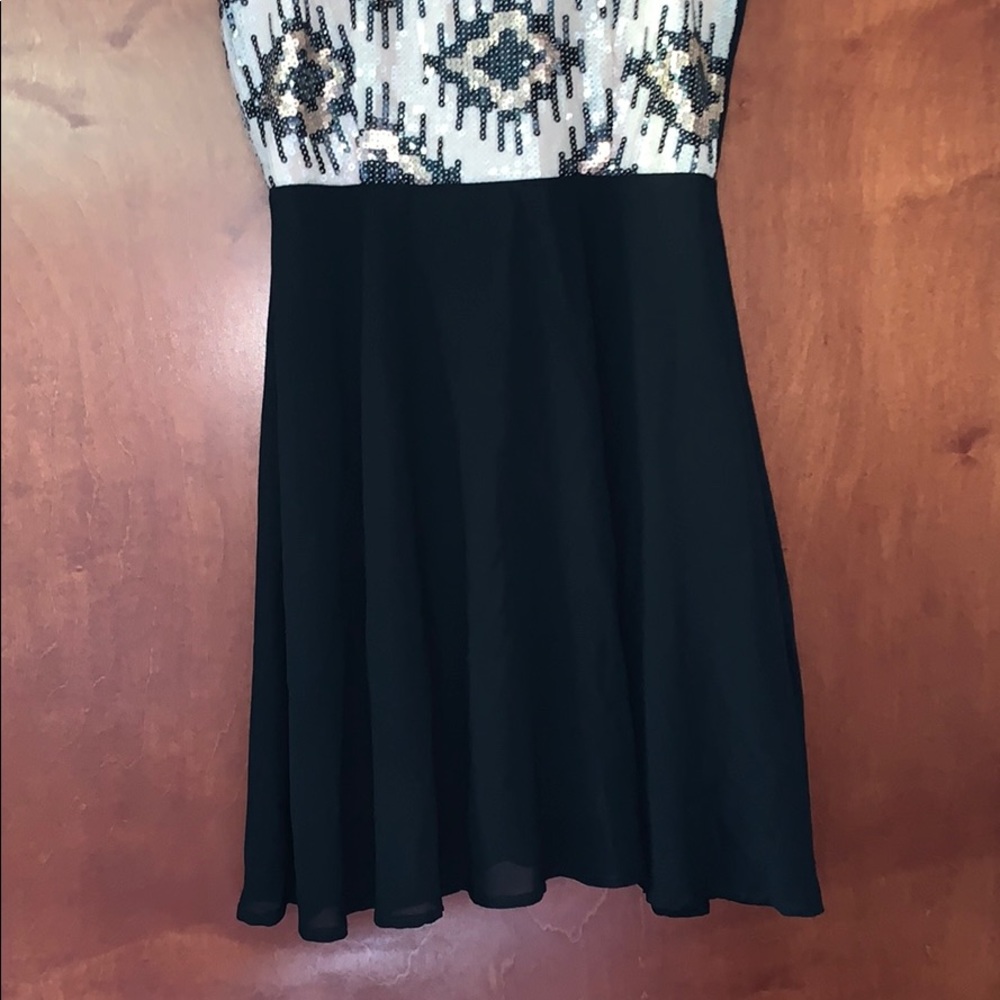 🎆 Adorable Formal Dress - Picture 3 of 6